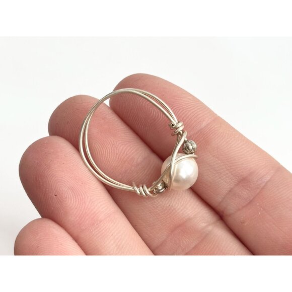 Modernist Genuine Pearl Semi-Bypass Shank Silver Toned Vintage Ring - sz 9 - Picture 7 of 13